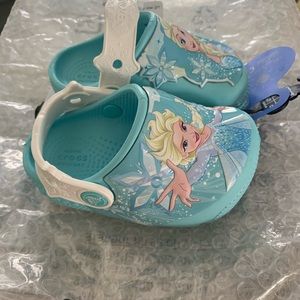 Frozen Crocs